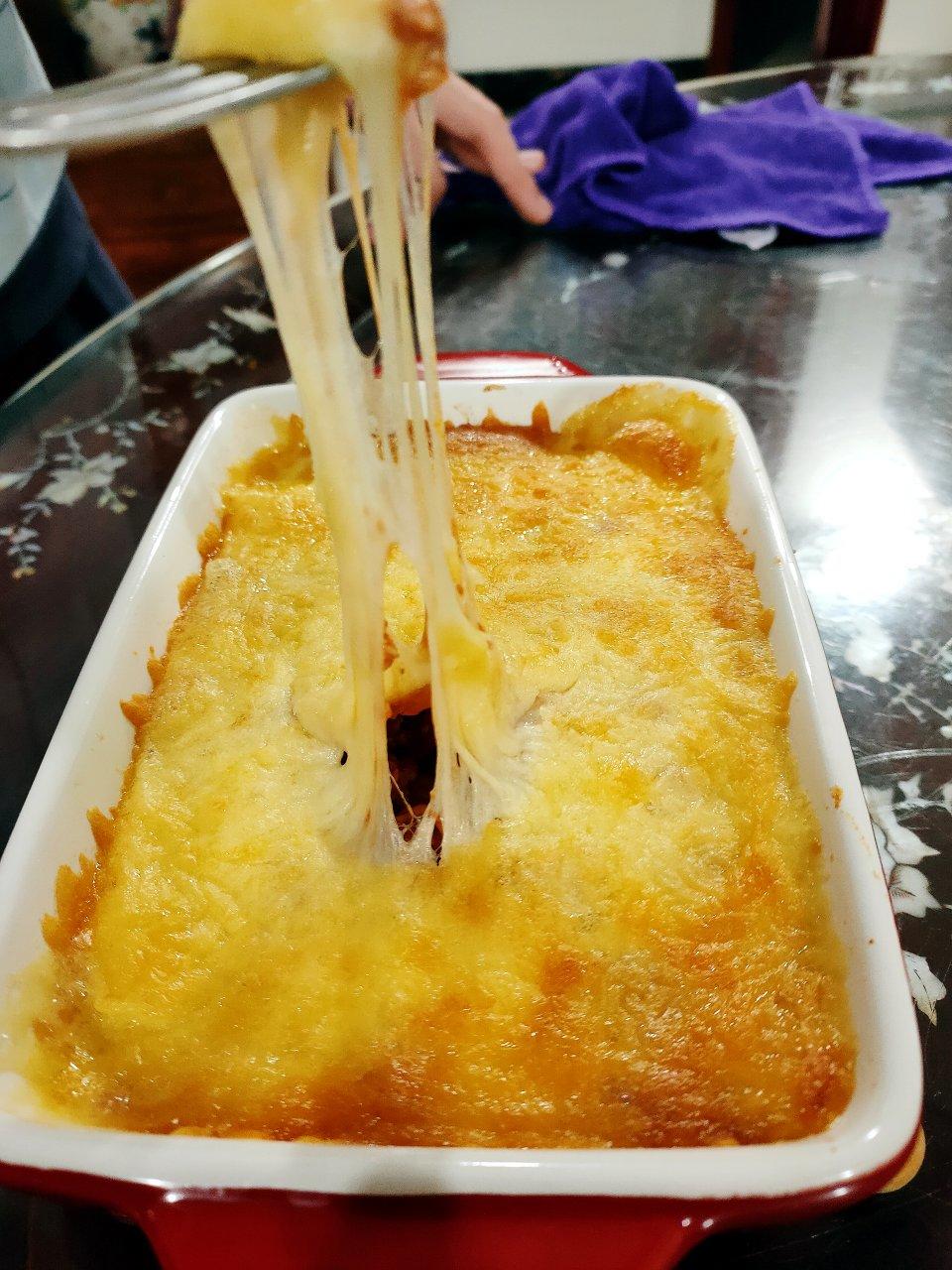 芝士肉酱焗意面