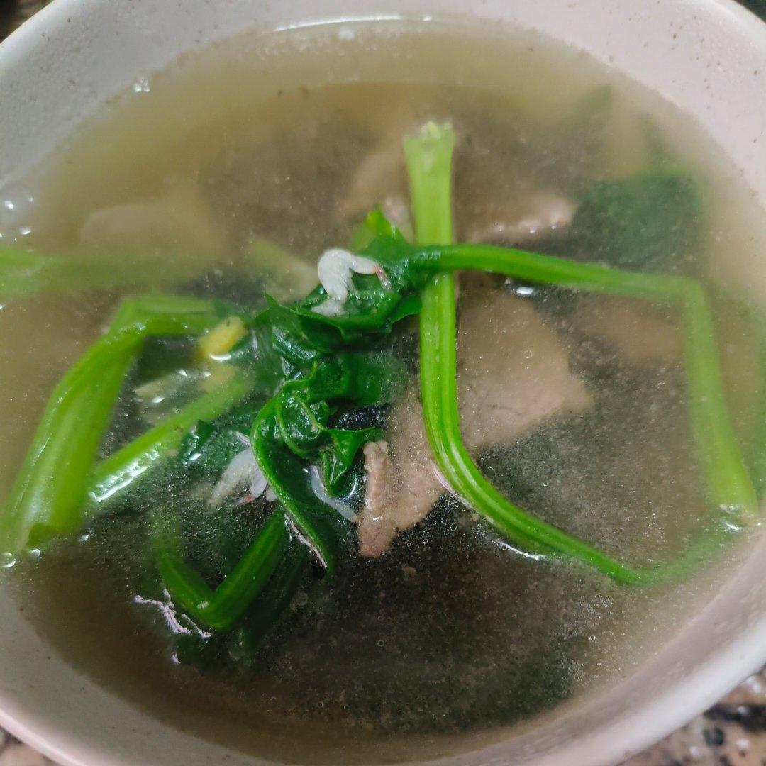 菠菜牛肉汤