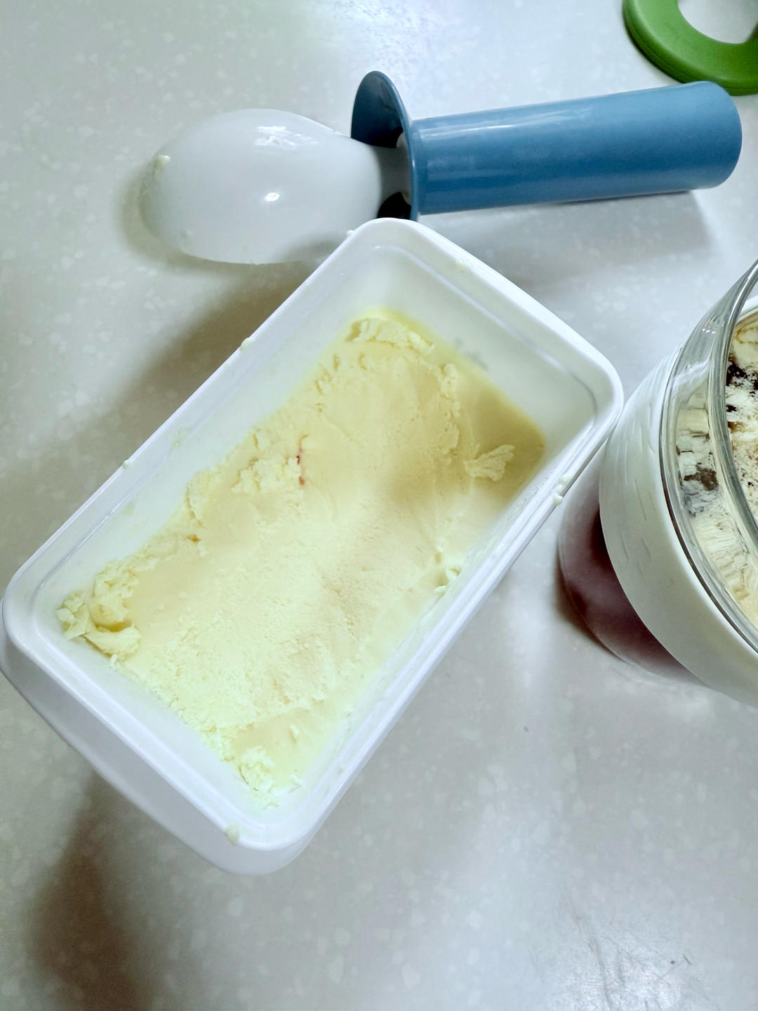 自制冰淇淋（懒人版无需搅拌的冰淇淋）