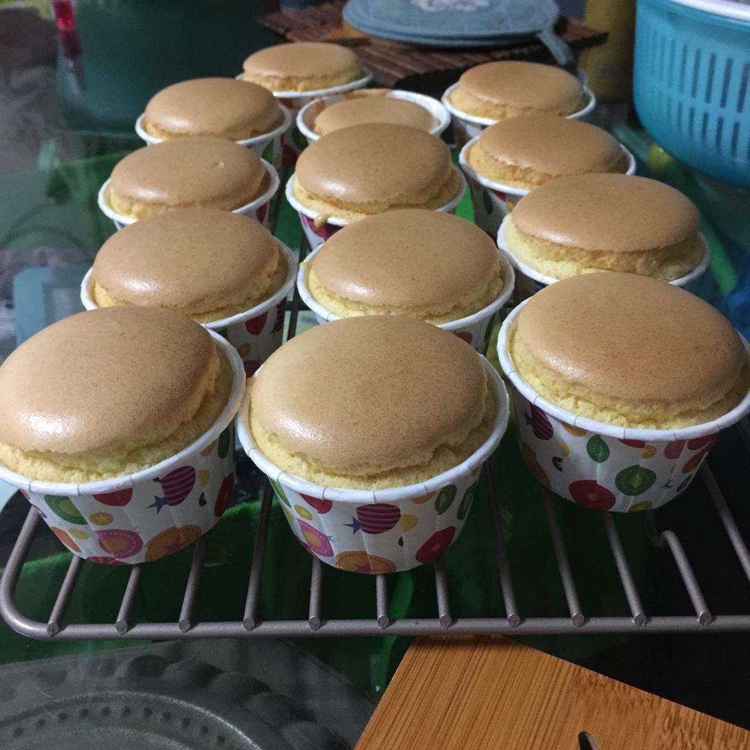 宝宝纸杯蛋糕