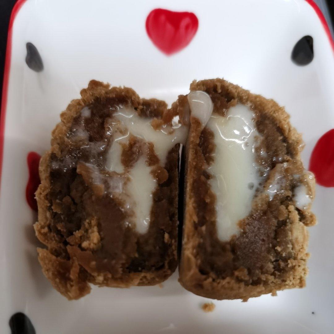 生椰拿铁流心月饼