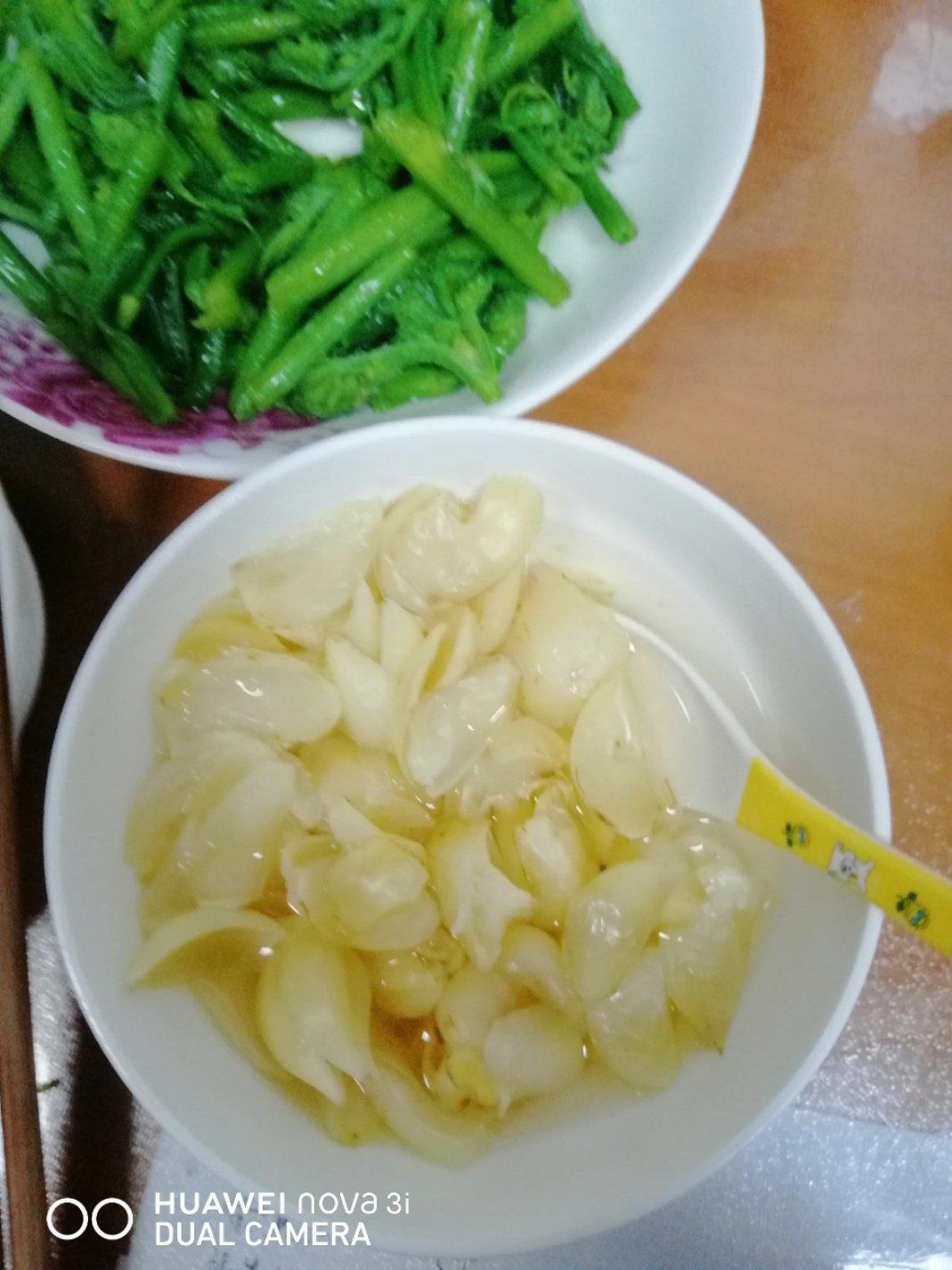 银耳百合莲子羹