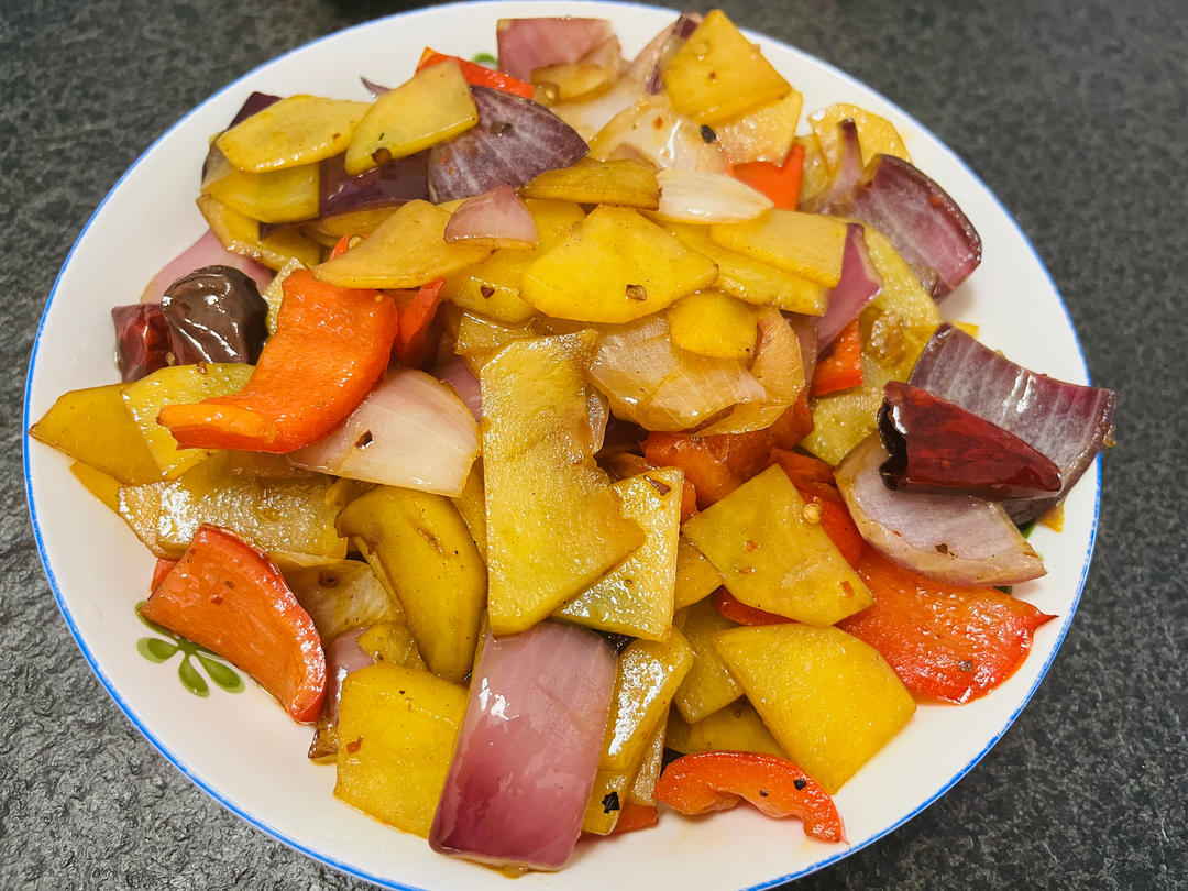 香喷喷的洋葱土豆片