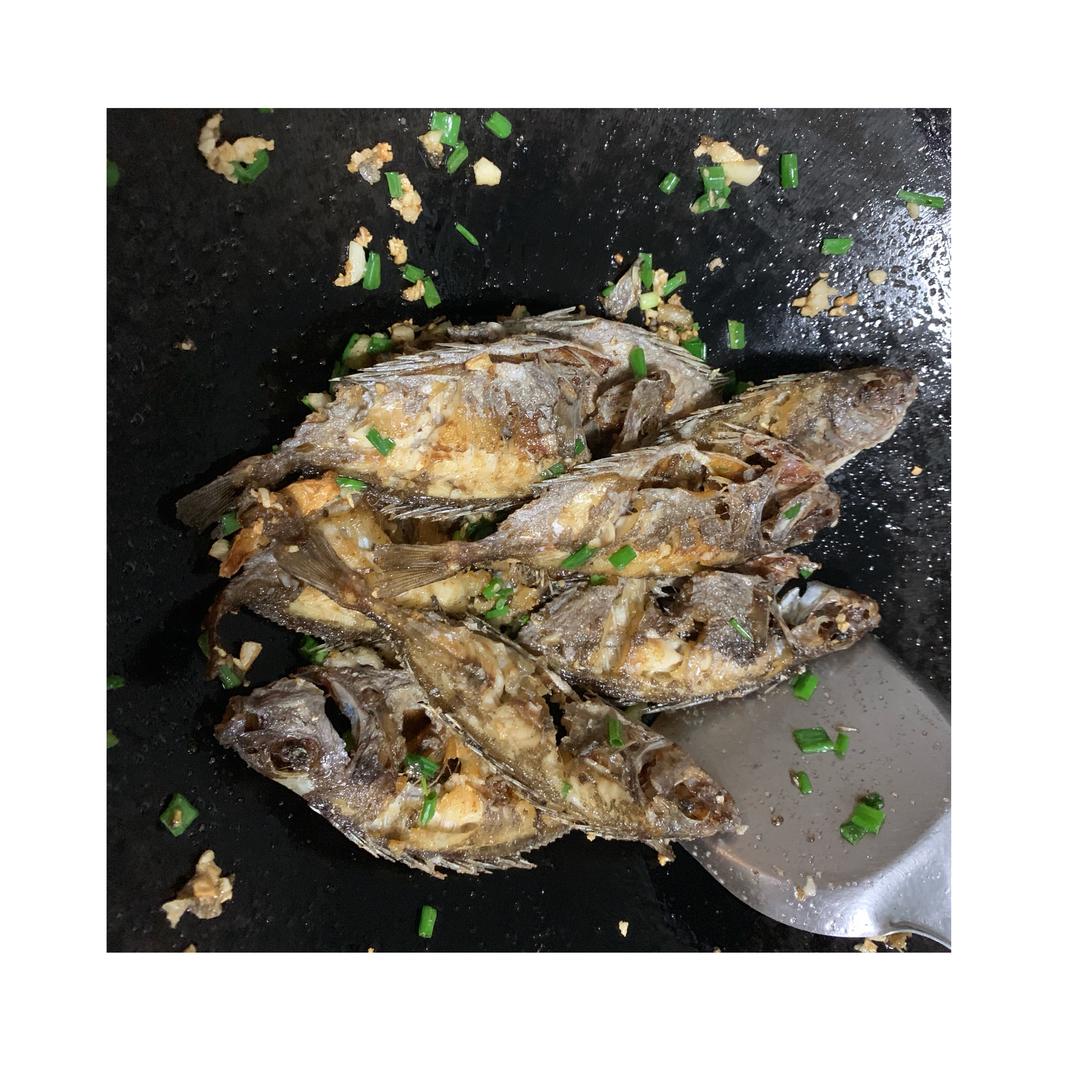 椒盐泥猛（椒盐鱼）的做法