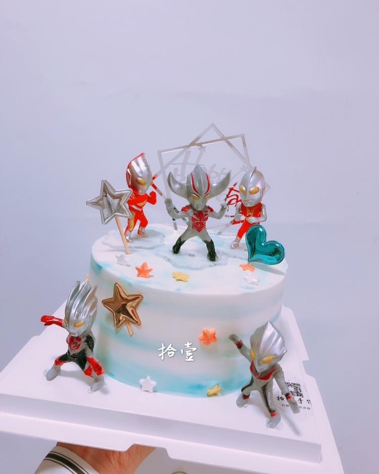 拾壹miya做的奥特曼蛋糕