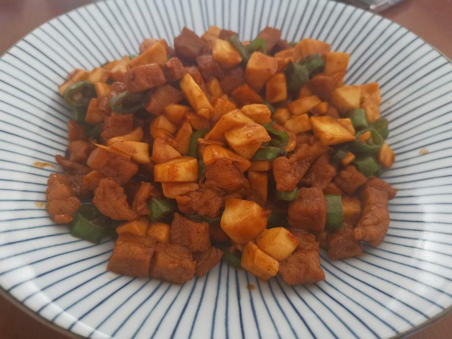 黑椒杏鲍菇牛肉粒