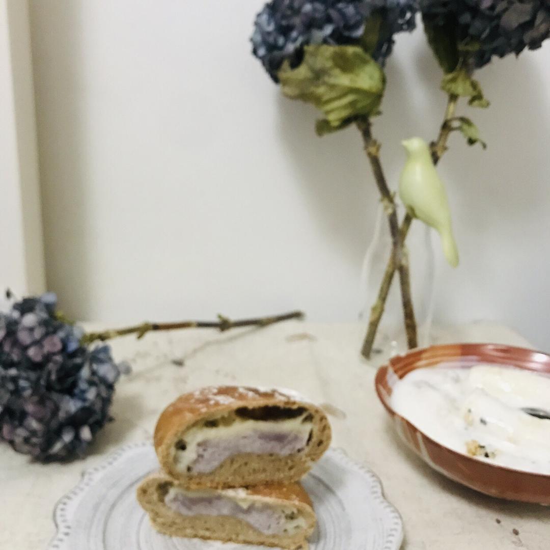 芋泥椰浆麻薯软欧包