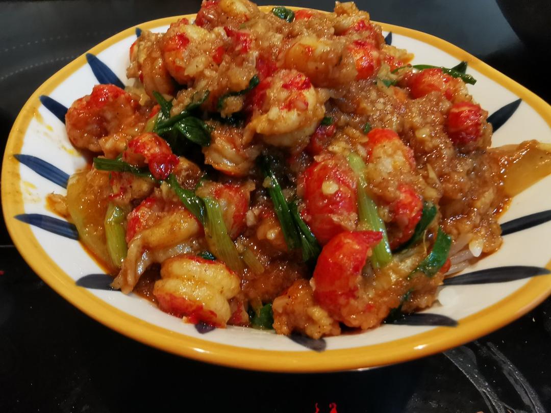 小龙虾盖饭，又名真爱盖饭