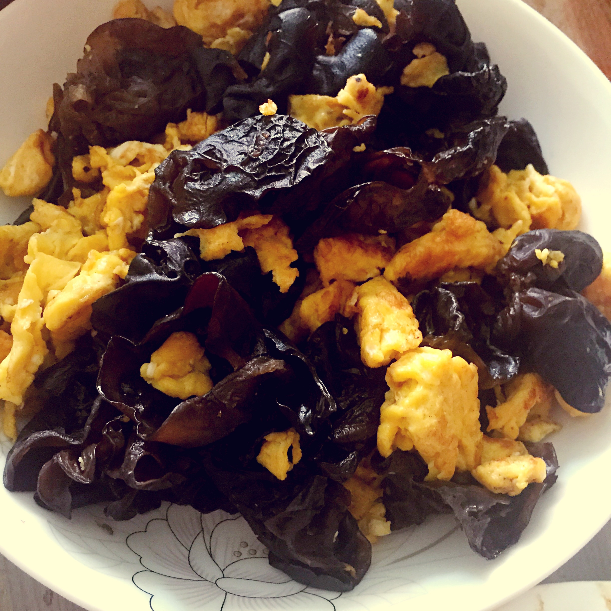 黄瓜木耳炒鸡蛋