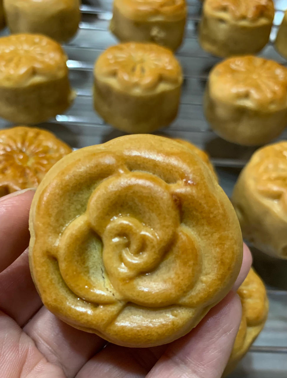 广式月饼—蛋黄莲蓉月饼