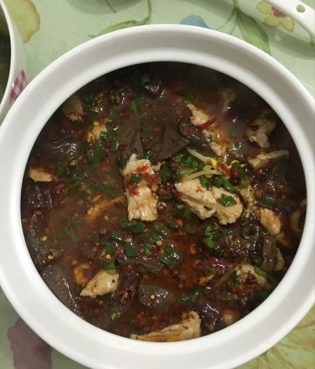 从磁器口走出来的名菜毛血旺