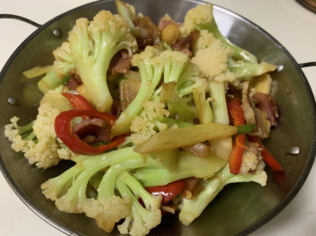 干锅火腿有机花菜的做法