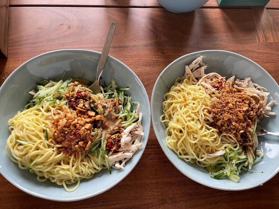 鸡丝凉面