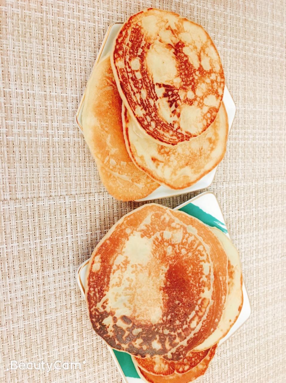 【减脂早餐】无油香蕉松饼（超简单）