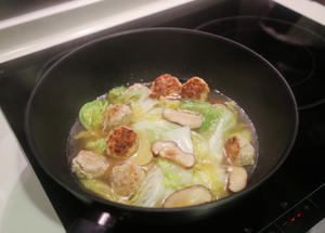 大白菜肉丸汤的做法 步骤10