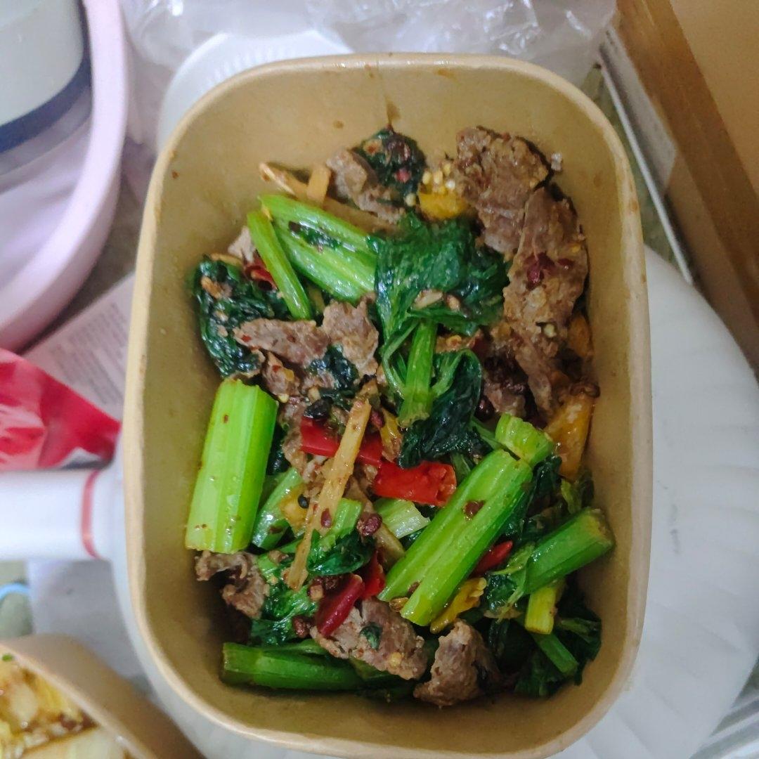超下饭的芹菜炒牛肉