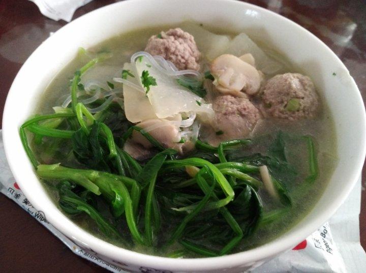 牛肉丸粉丝汤