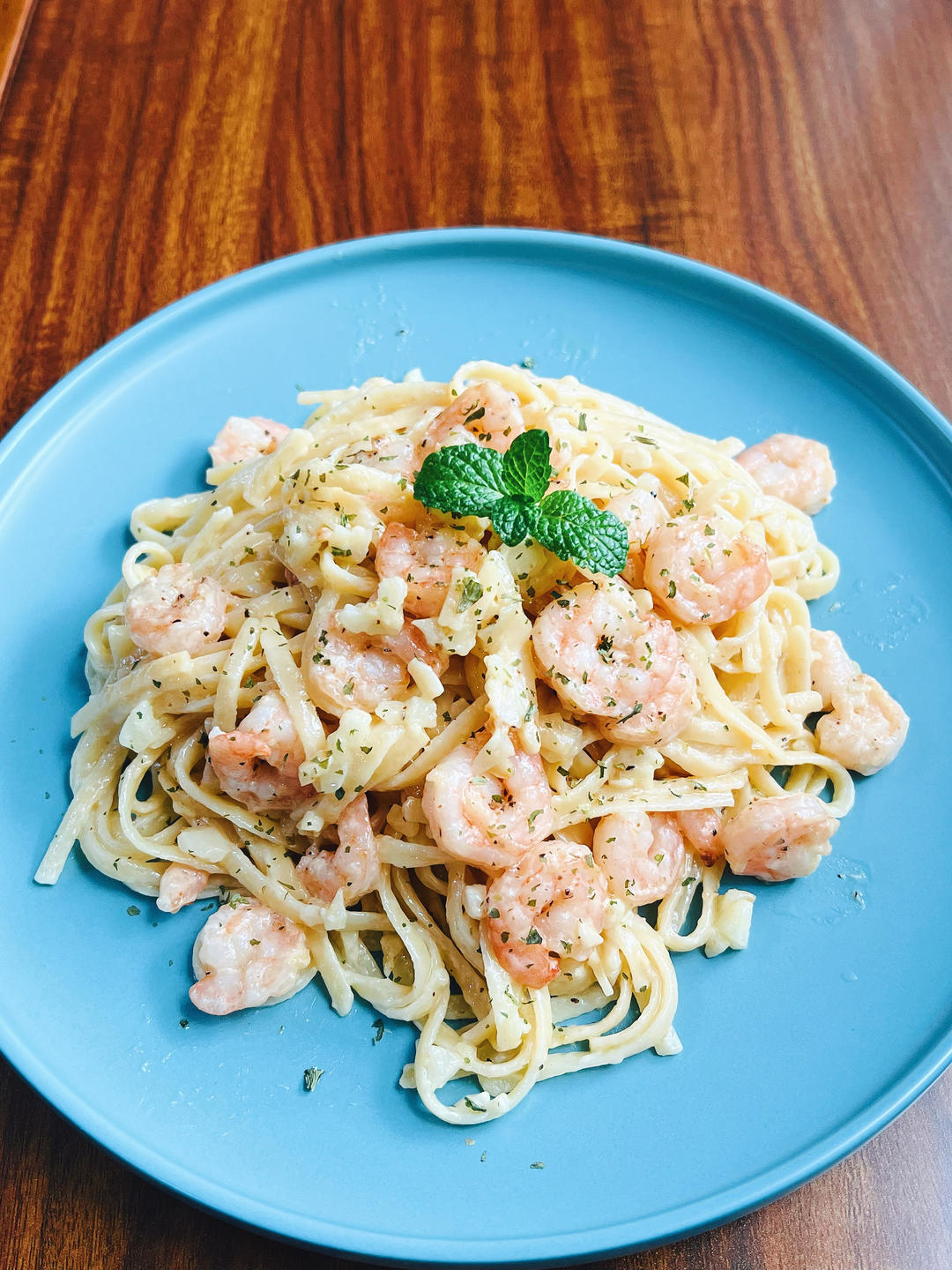 奶油蒜香黄油虾🦐意面| 奶香浓郁，一口沦陷