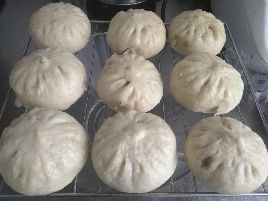 鲜美多汁的洋葱牛肉包子