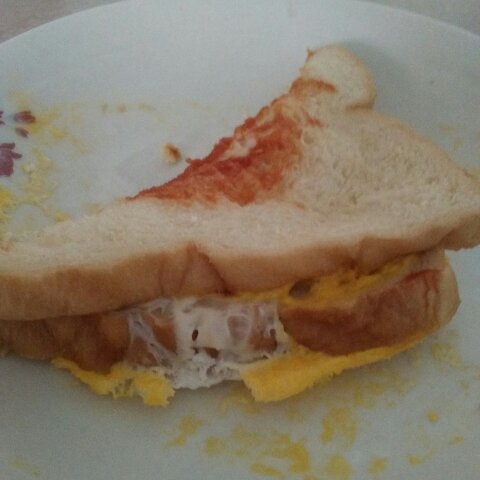 【1分钟鸡蛋三明治】微波懒人早餐