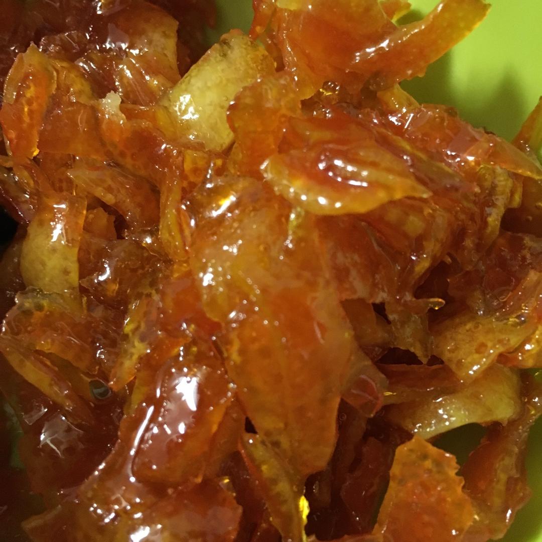 糖渍西柚皮－－橙皮，柚子，桔子一类都可以噢