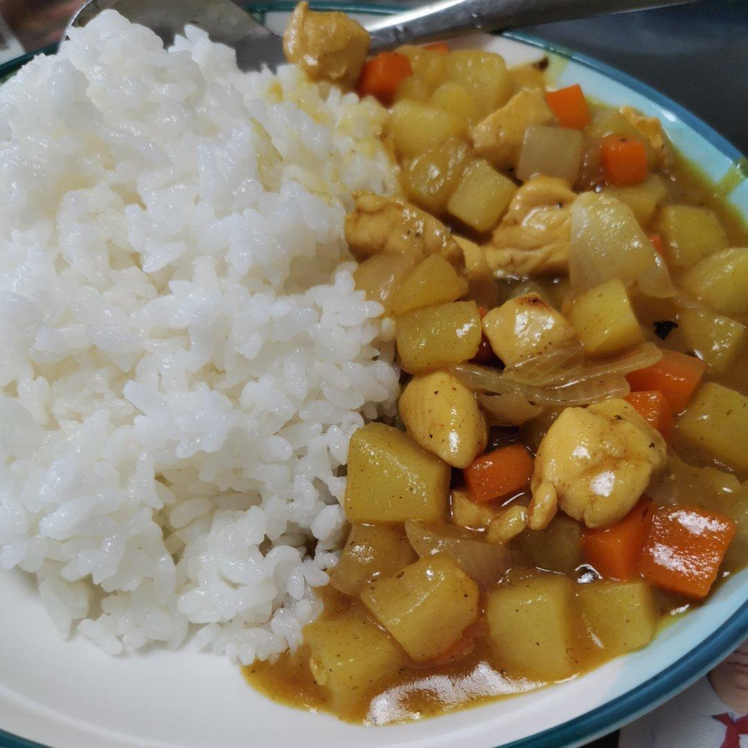 咖喱土豆鸡块
