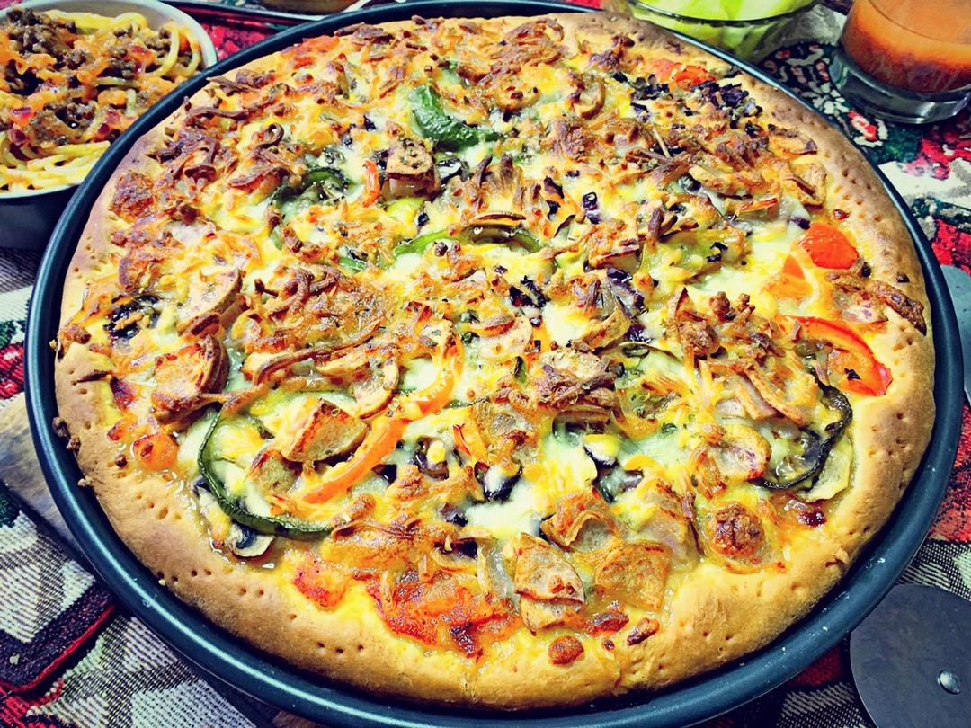 sharyjia2004做的详细配方 节日必备巨大的12寸超豪华至尊披萨(厚底)