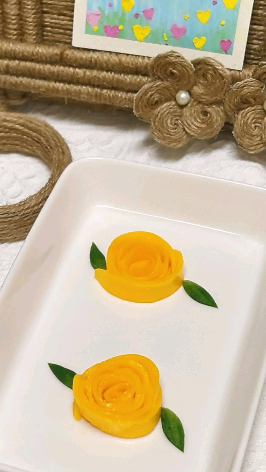 黄灿灿的芒果花
