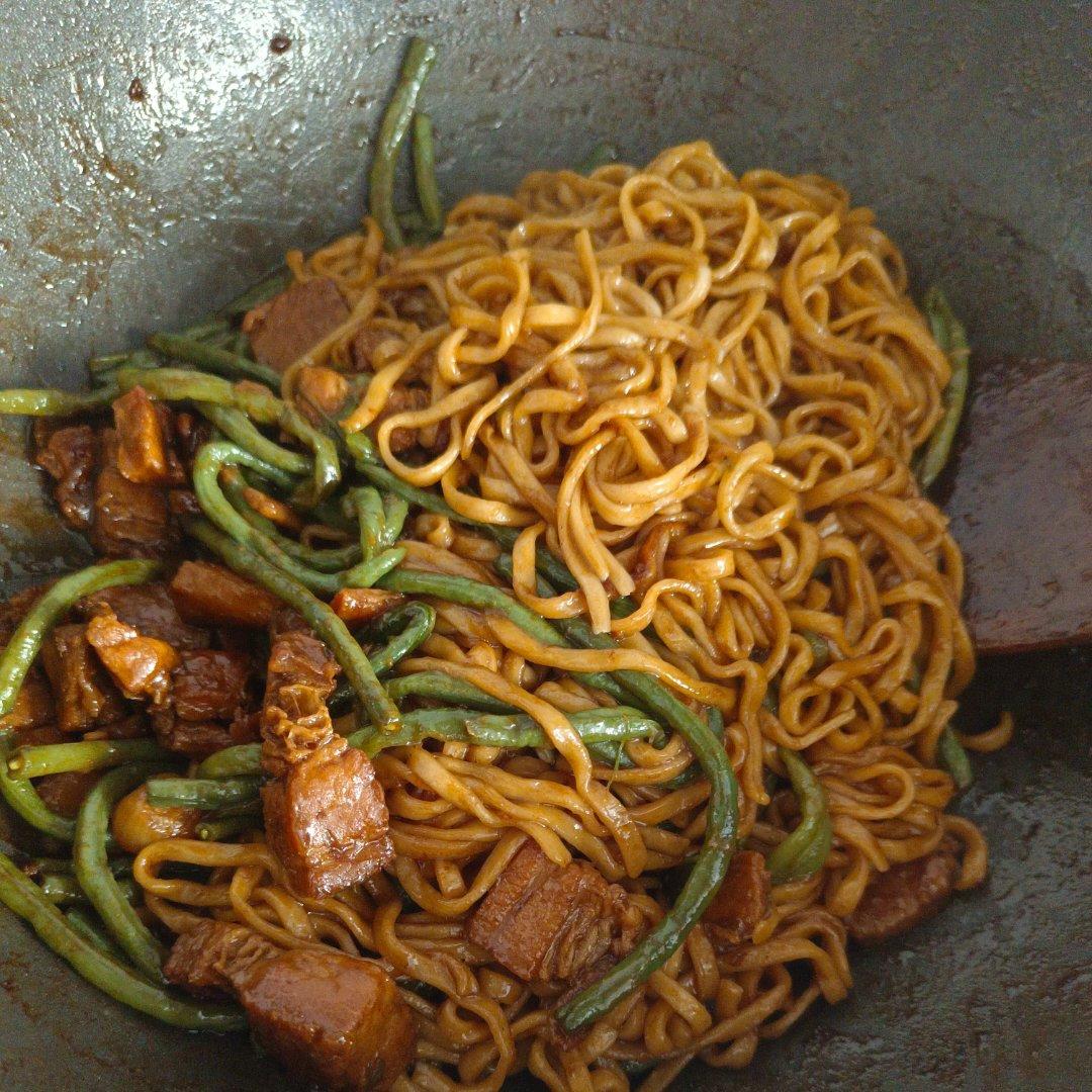 豆角焖面