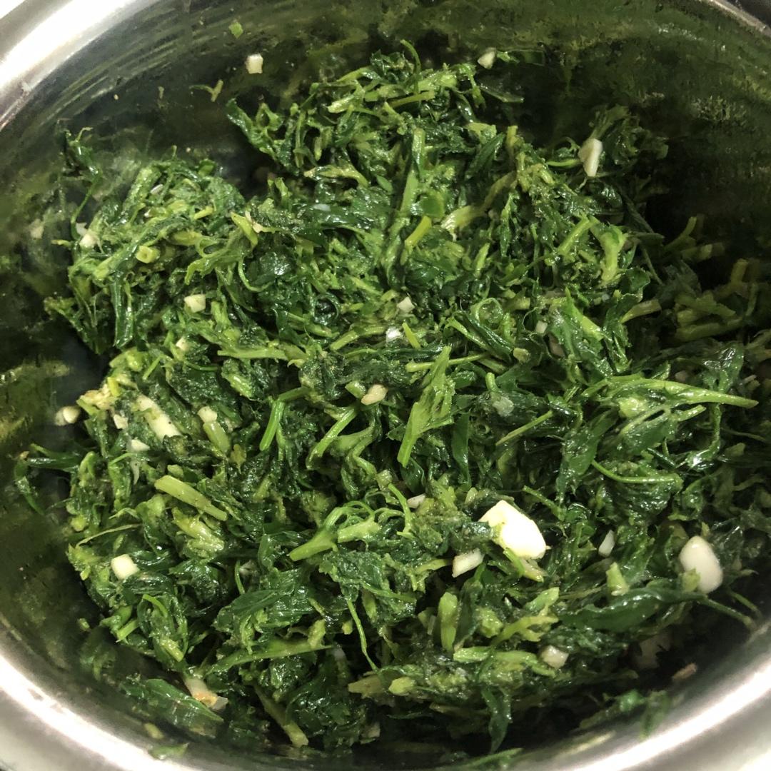 凉拌苜蓿