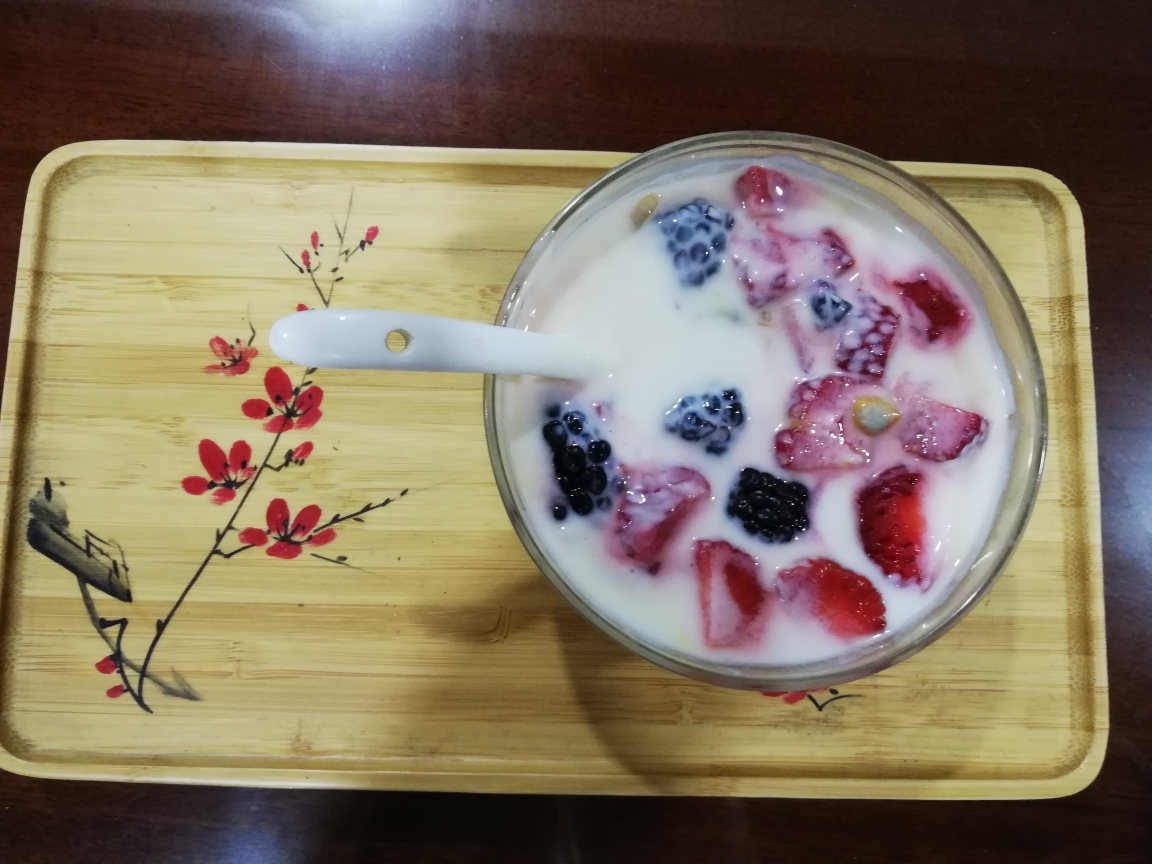 ☀️立夏☀️low  tea  调制一個营养满分😜酸奶😜的做法