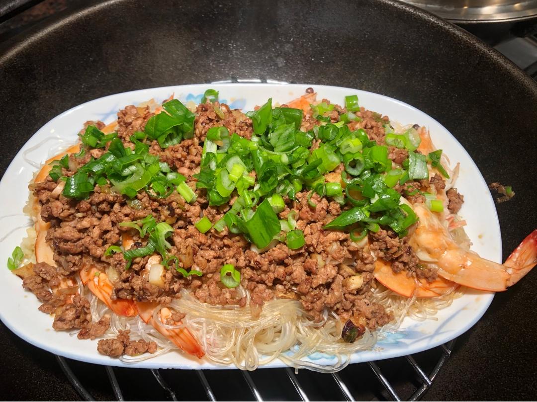 蒜蓉粉丝蒸大虾