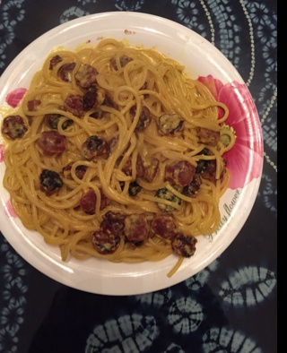 奶油咖喱香肠意面