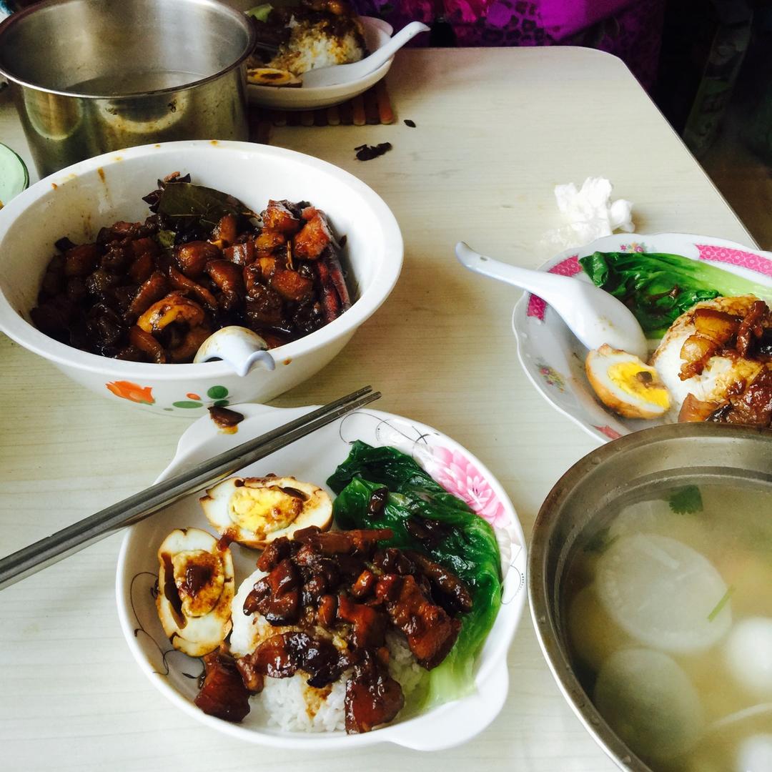 台式卤肉饭
