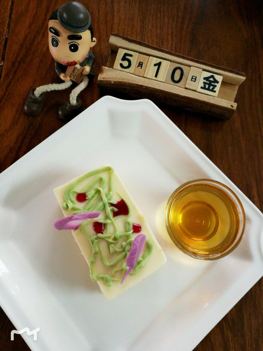 蓝莓芝士慕斯蛋糕（视频菜谱）
