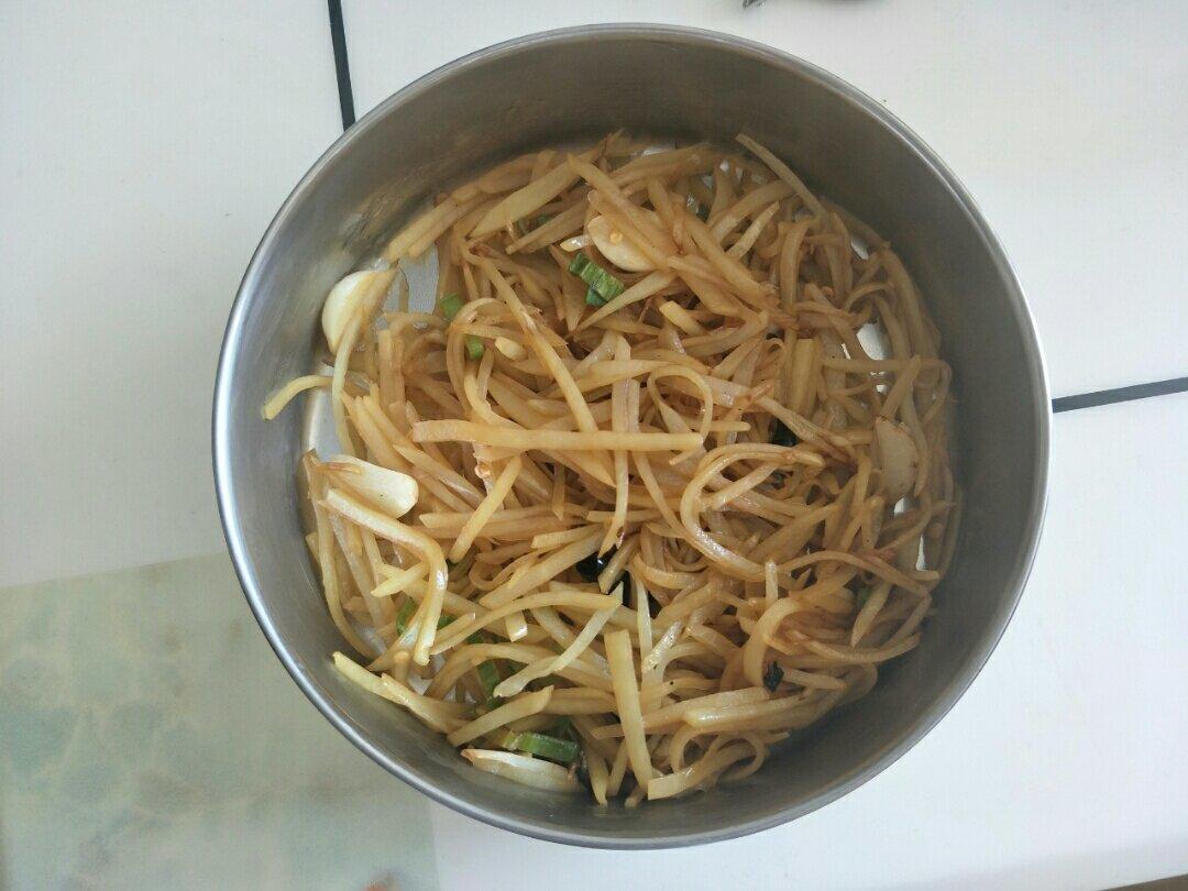 在家也能做出馆子味儿的醋溜/炝炒/酸辣土豆丝（就是那道看似简单，实则步步玄机的土豆丝）