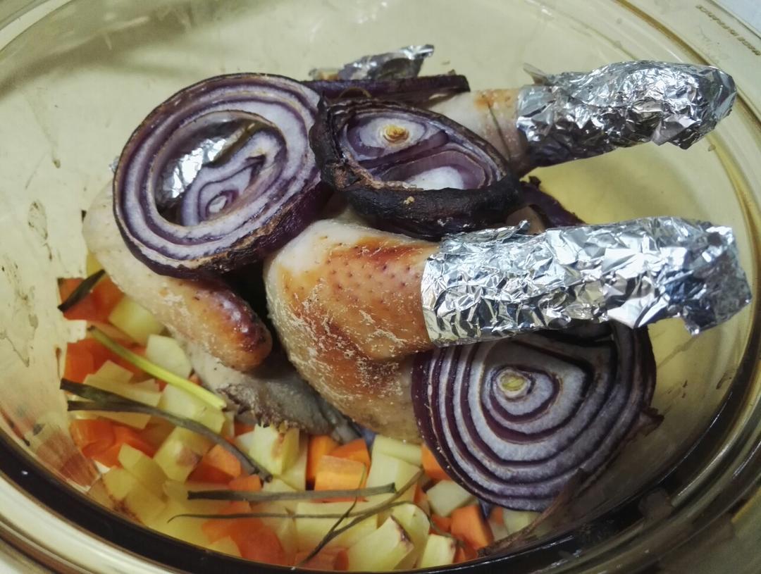 烤箱版盐焗鸡的做法