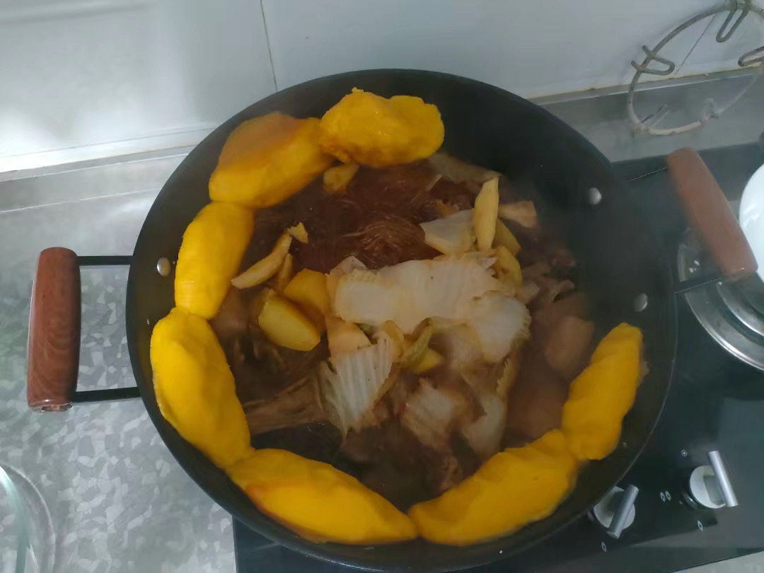 [原创] 东北名菜，铁锅炖大鹅土豆