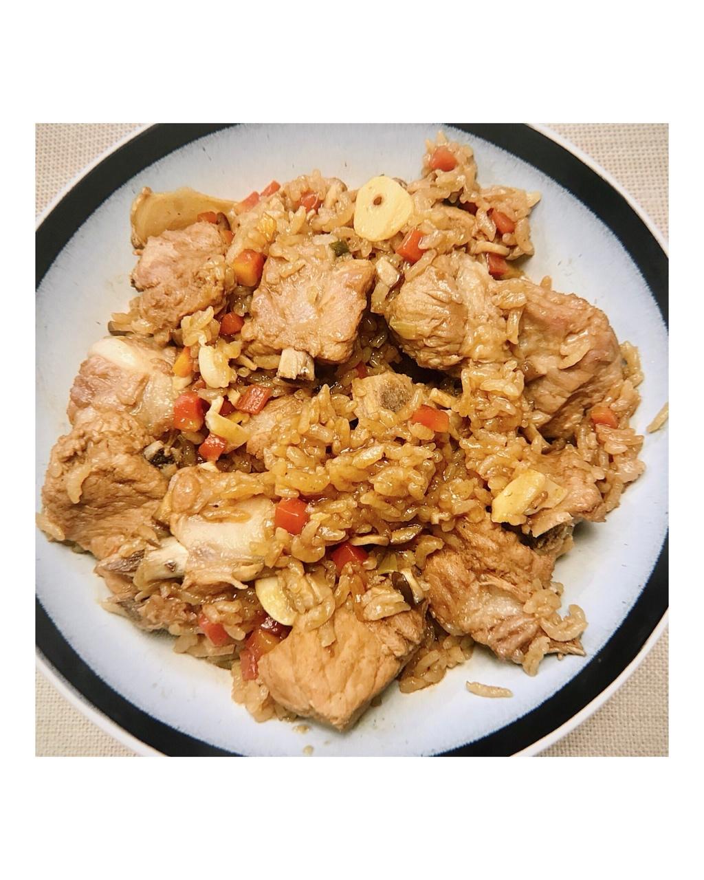 喷香排骨焖饭（爆好吃）