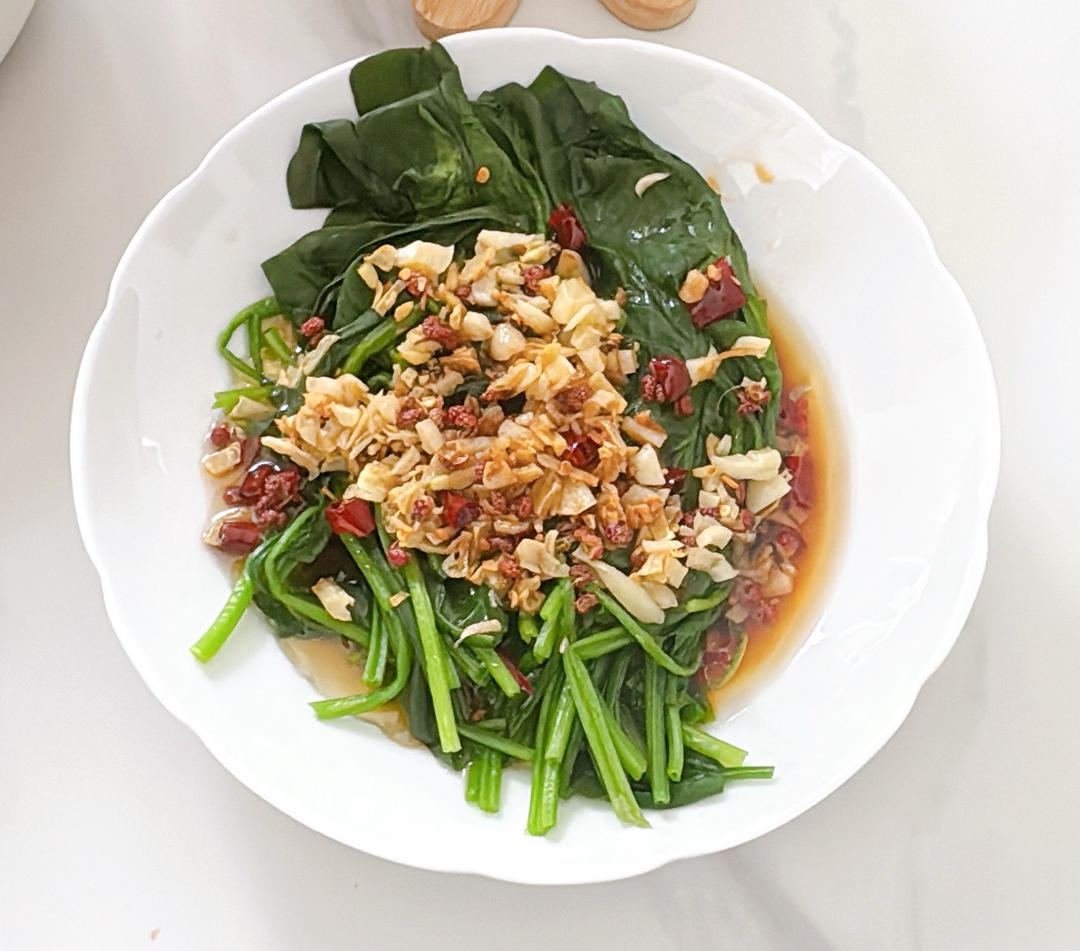 凉拌菠菜(家传秘方)