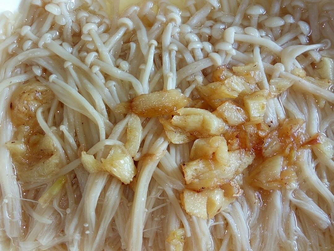 蒜蓉蒸金针菇