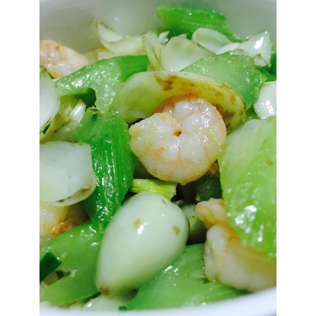 西芹百合炒虾仁