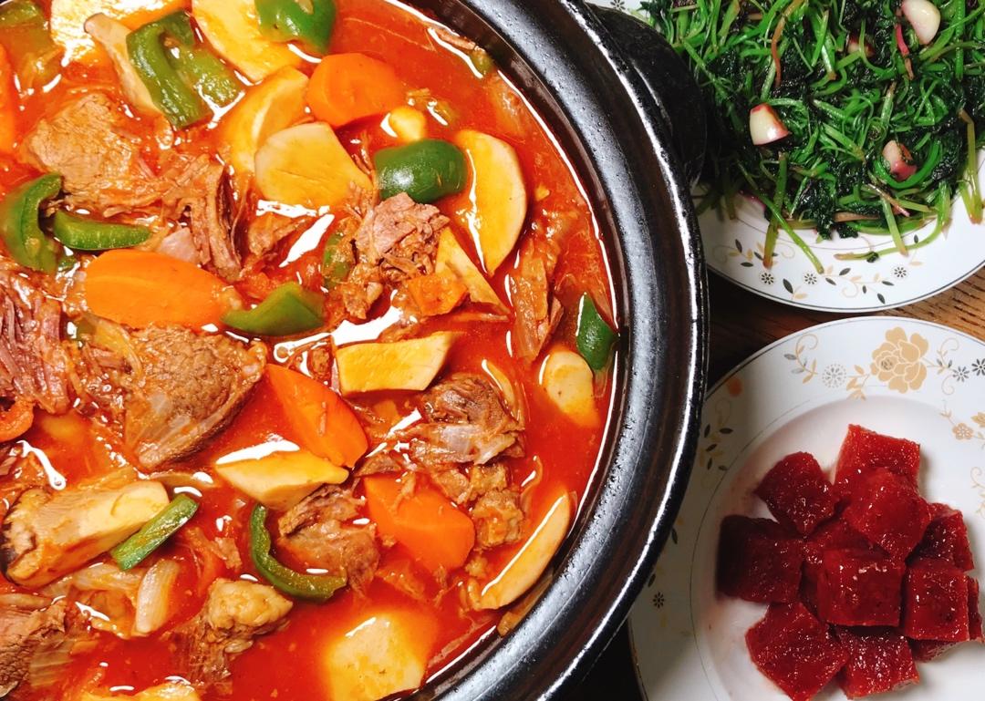 番茄蘑菇炖牛肉