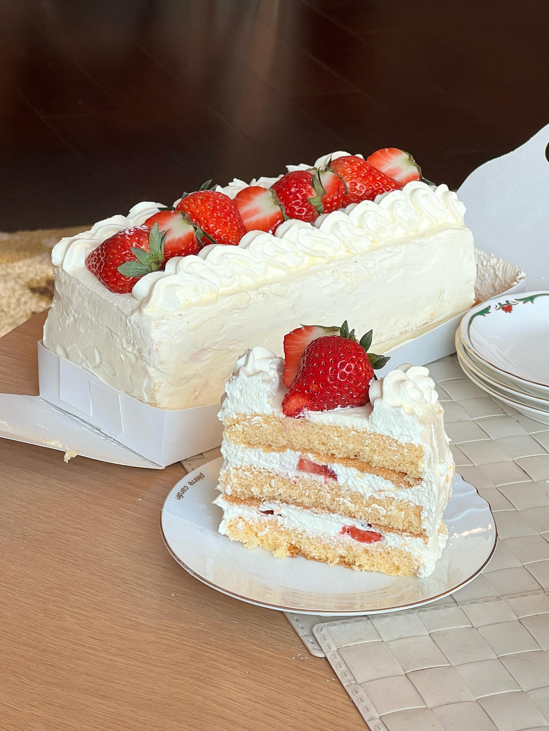 草莓鲜奶油蛋糕