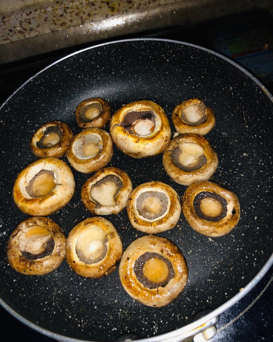 保留最原始鲜味儿的煎口蘑
