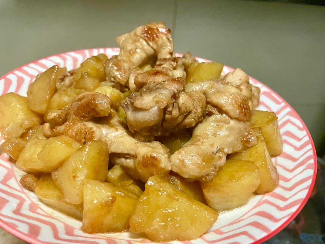 鸡翅根炖土豆