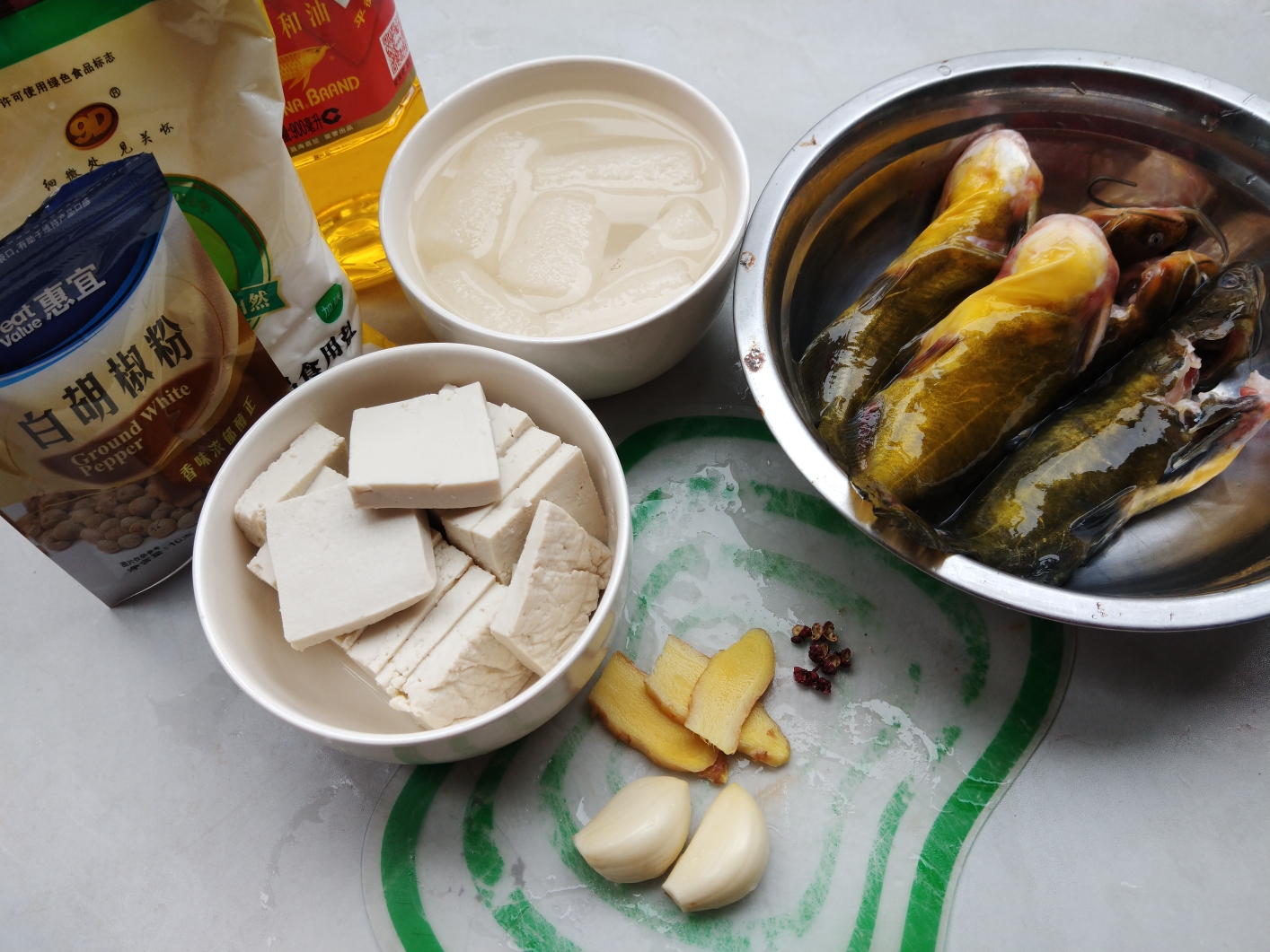 黄颡鱼汤（黄辣丁）寝室菜谱的做法 步骤1