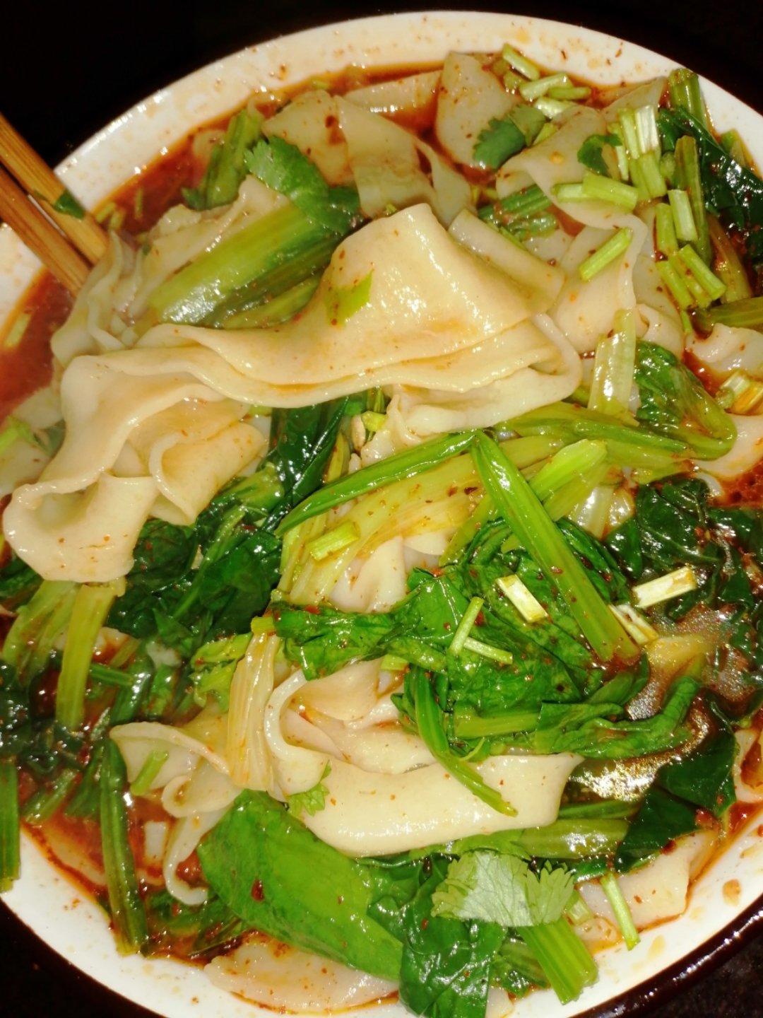 凉拌芹菜花生米胡萝卜