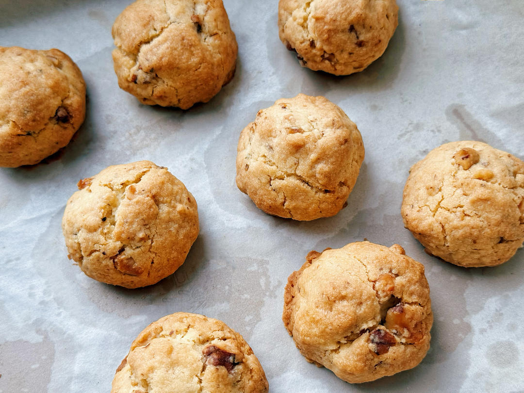 一个盆就能搞定的十分钟快手酥饼——核桃雪球