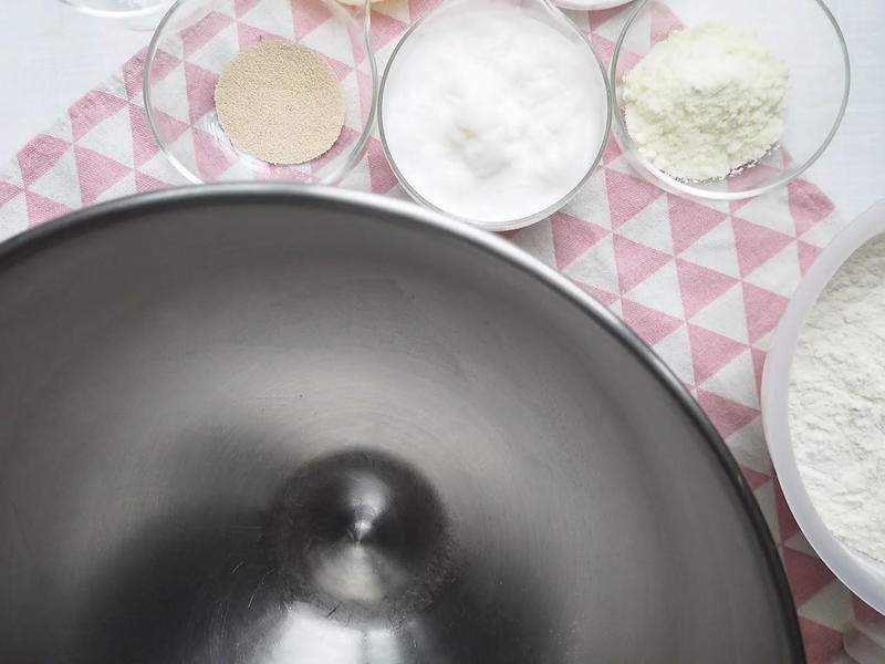 纯奶手撕吐司的做法 步骤1